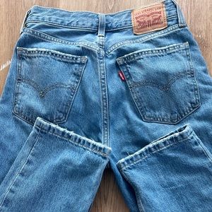 Women’s Levi- Low Pro Straight